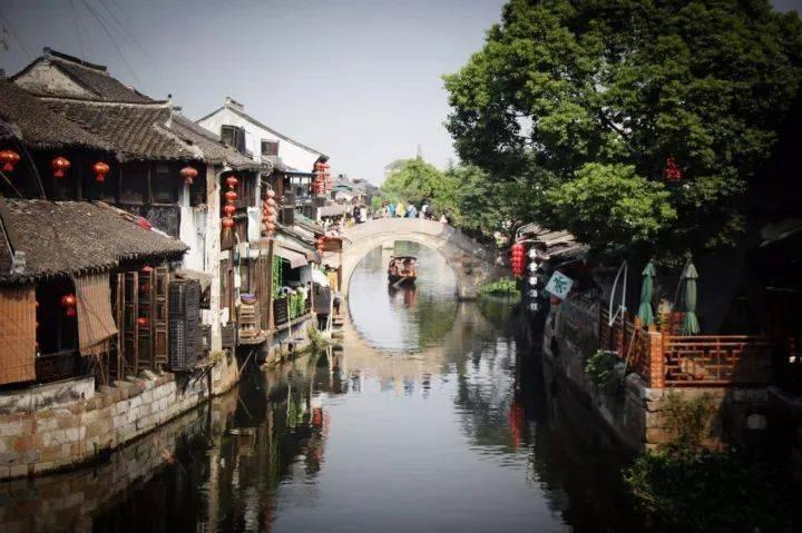 冬天多久洗一次澡?南北方吵翻天,其实这些人真不能每天洗澡!